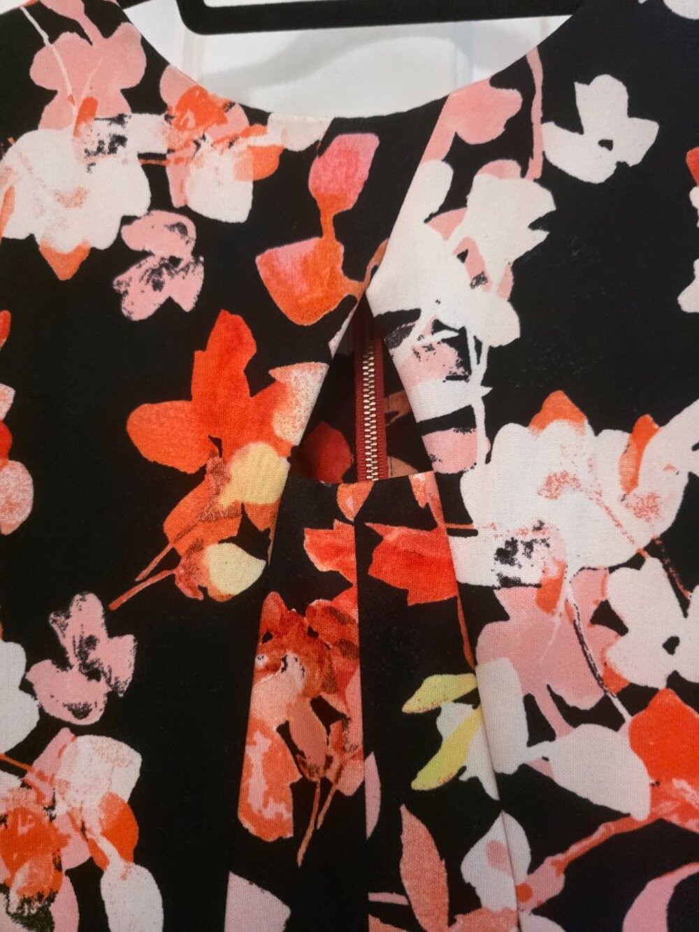 Dress Barn Fit & Flare Floral Dress with key-hole - Picture 4 of 5